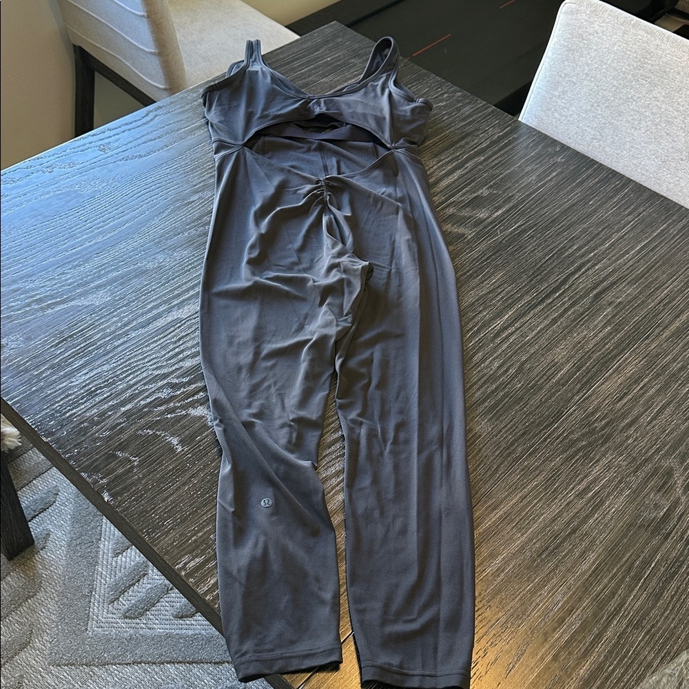 Lululemon Athletica Nulu Get Centered Onesie Jumper Romper in Black, 10 - Picture 8 of 10